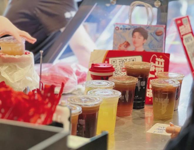 破一万家产品定价比9块9更低AG真人百家乐幸运咖门店突(图4)